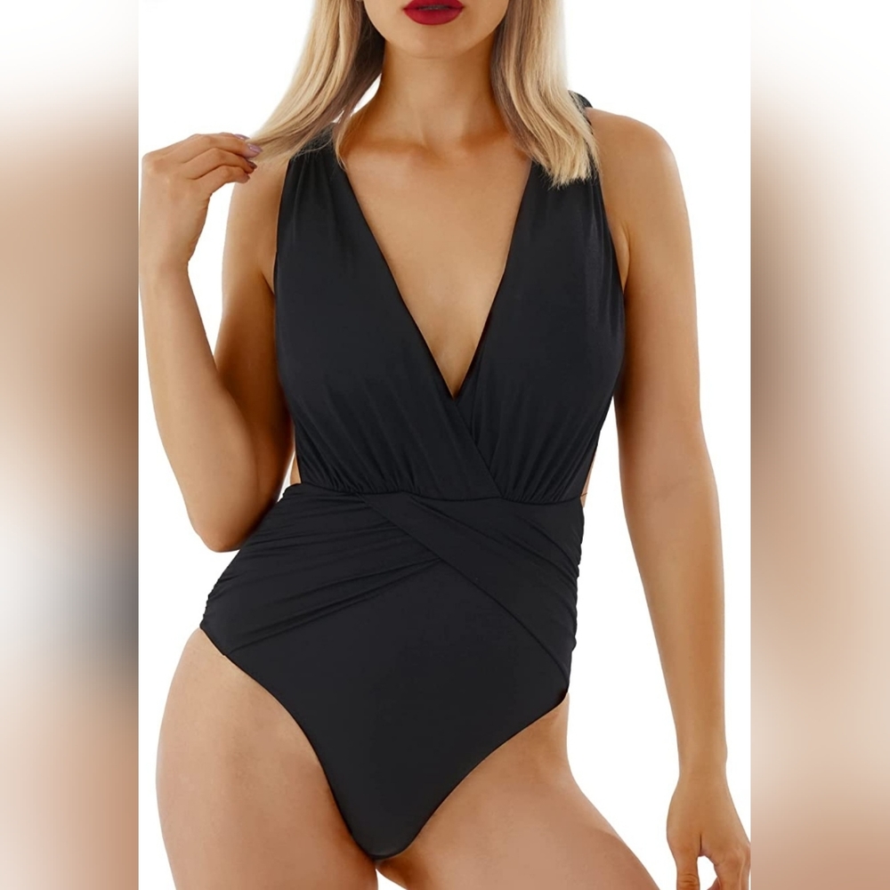 NWT Woman's Plunge V Neck Bathing Suit